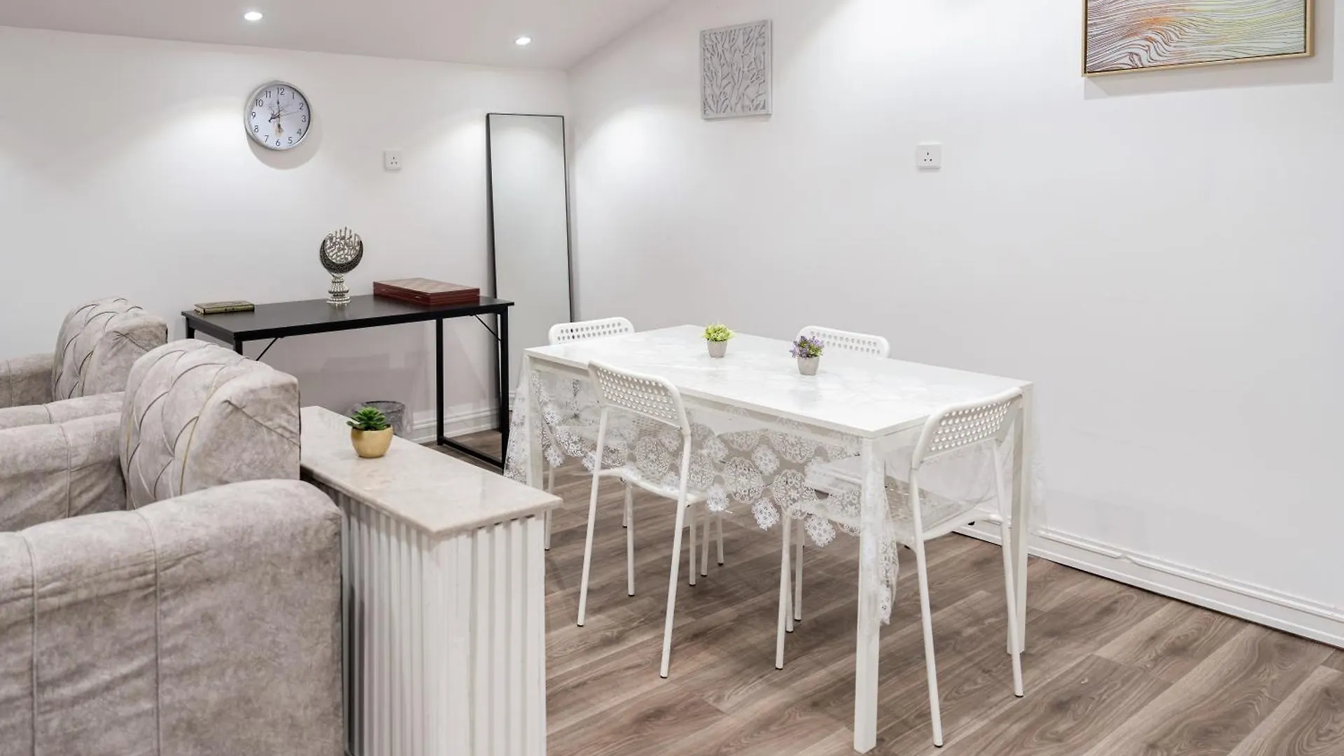 Lux Kaaba Suite Rooftop Pool Mecca Apartemen